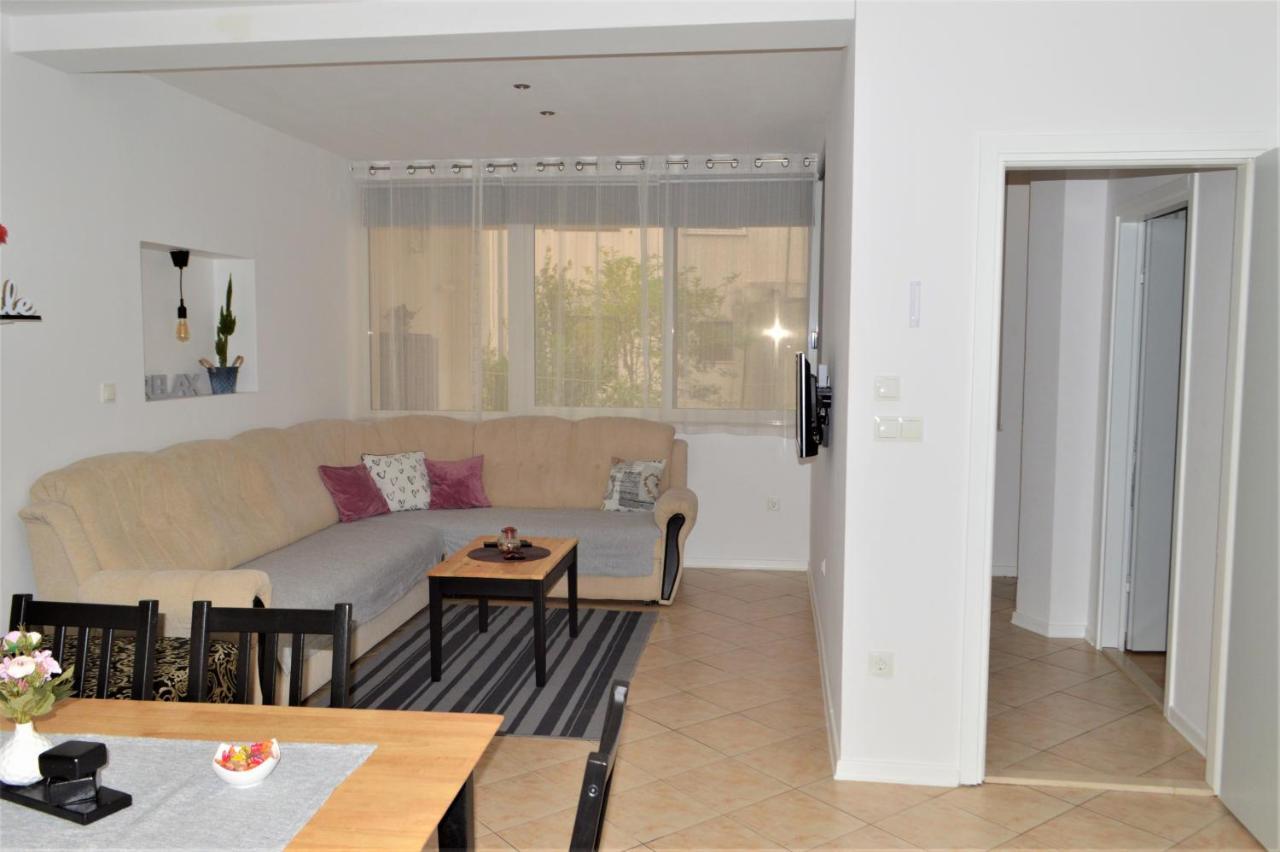 Apartman Luka Kaštela Exterior foto